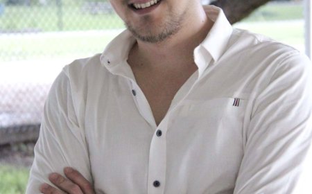 Bartender for Hire in Oakville: Make Your Event Unforgettable with a Pro Behind the Bar