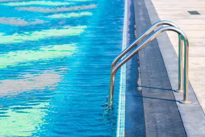 Aluminum Boat Ladders vs Swim Step Ladders A Guide to Easy Water Entry and Exit