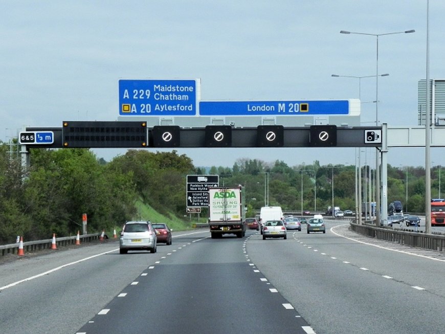 Motorway M20 Traffic Cameras: Real-Time Road View