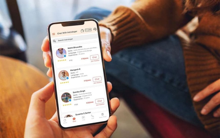 How a Free Astrologer Chat Offers Unexpected Clarity