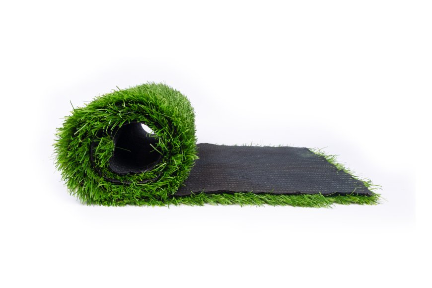 Top 5 Mistakes to Avoid When Installing Artificial Turf in the UAE